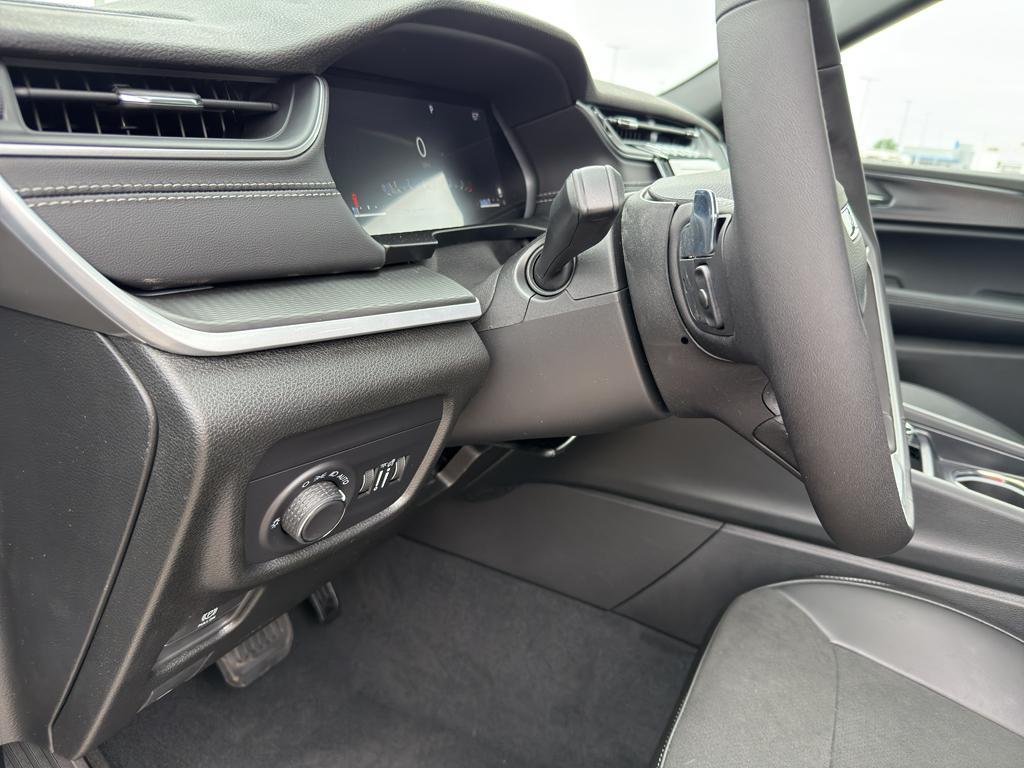 new 2025 Jeep Grand Cherokee L car, priced at $49,096