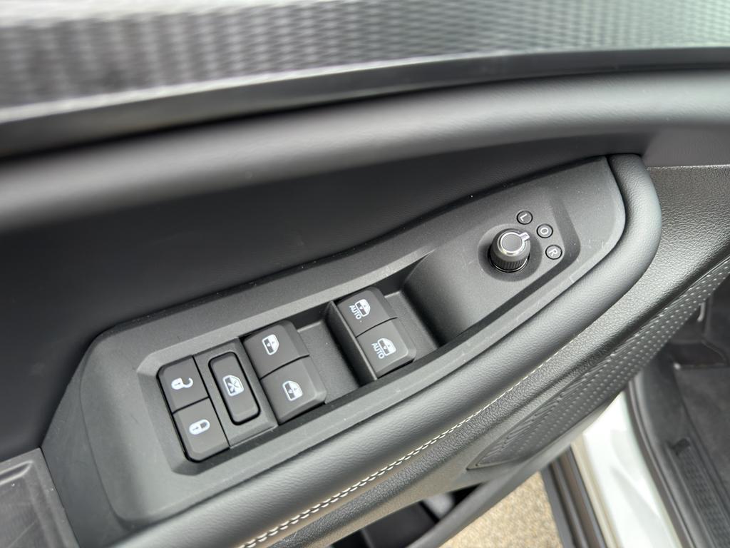 new 2025 Jeep Grand Cherokee L car, priced at $49,096
