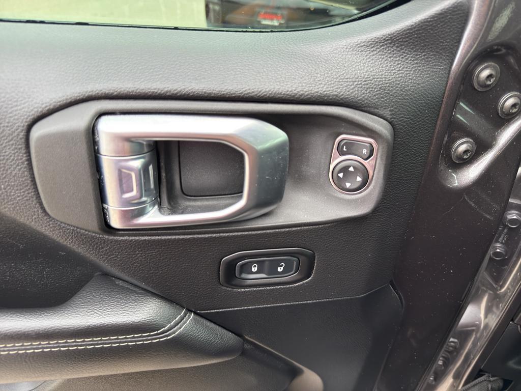 used 2021 Jeep Wrangler Unlimited car, priced at $32,695