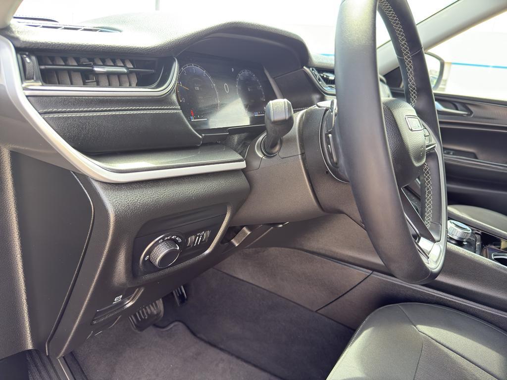 used 2023 Jeep Grand Cherokee car, priced at $30,195