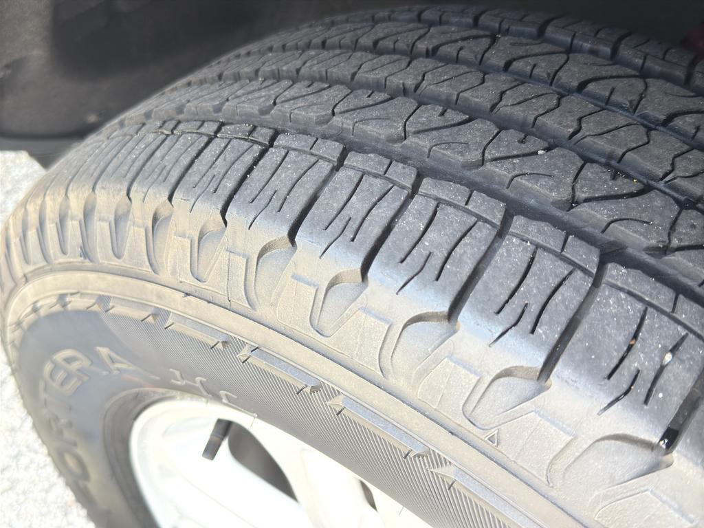 used 2023 Jeep Grand Cherokee car, priced at $30,195