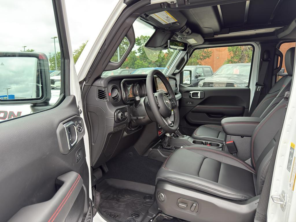 new 2025 Jeep Wrangler car, priced at $69,170