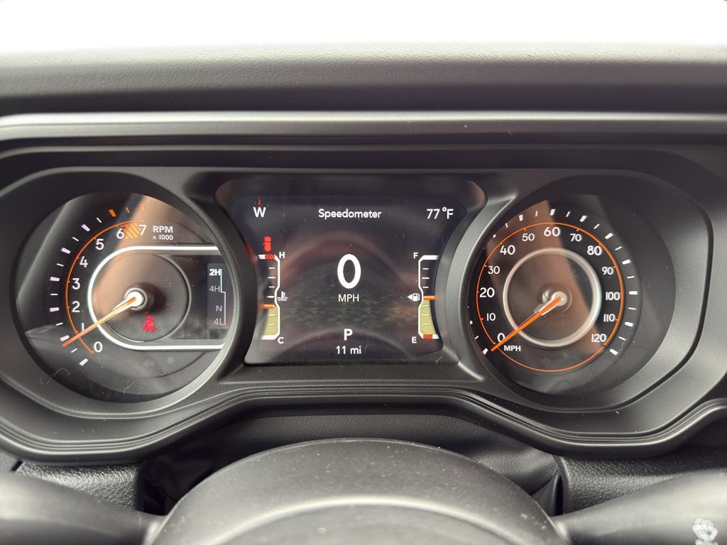 new 2025 Jeep Wrangler car, priced at $69,170
