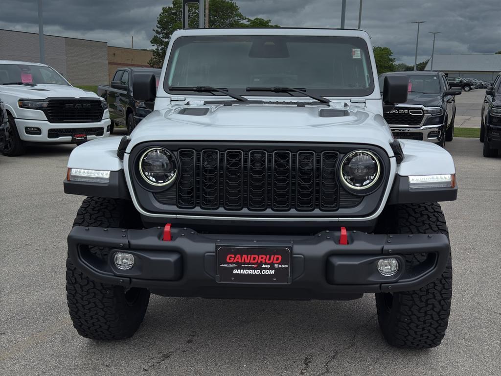 new 2025 Jeep Wrangler car, priced at $69,170
