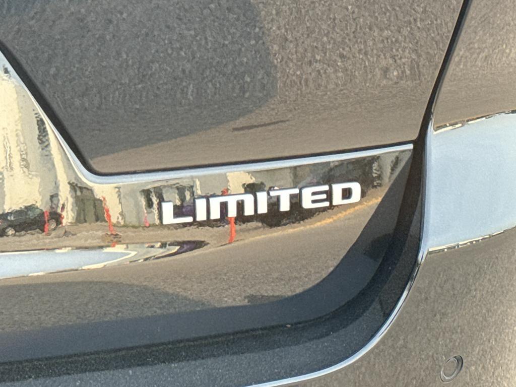 new 2025 Jeep Grand Cherokee L car, priced at $49,920