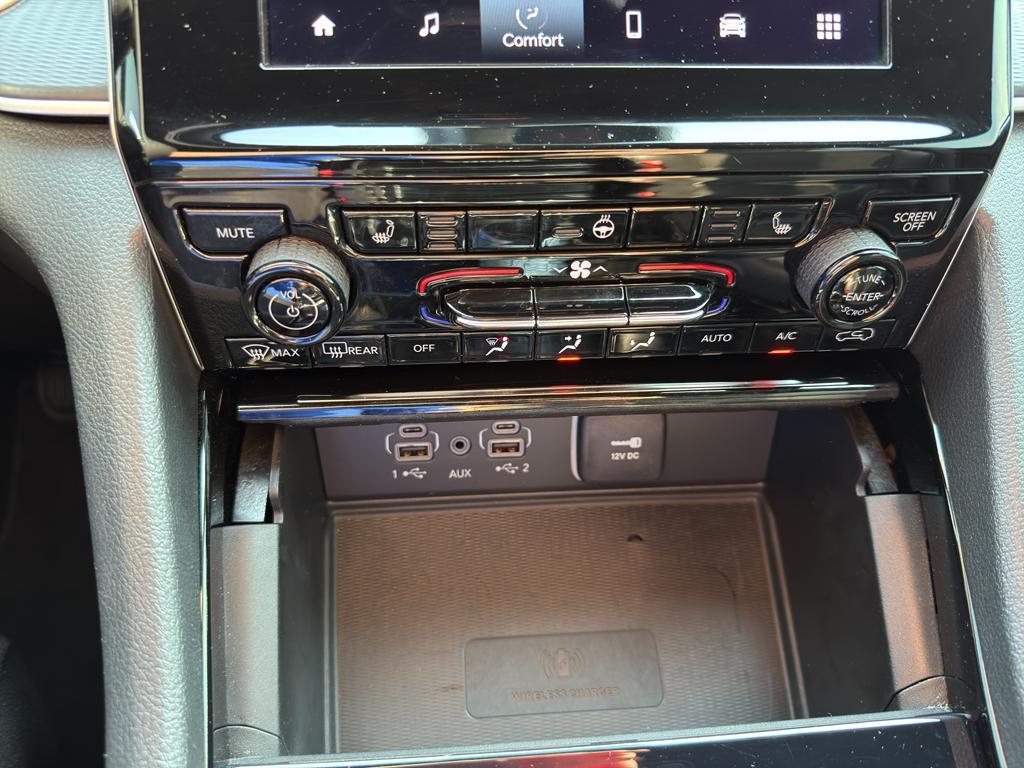 used 2023 Jeep Grand Cherokee car, priced at $35,495