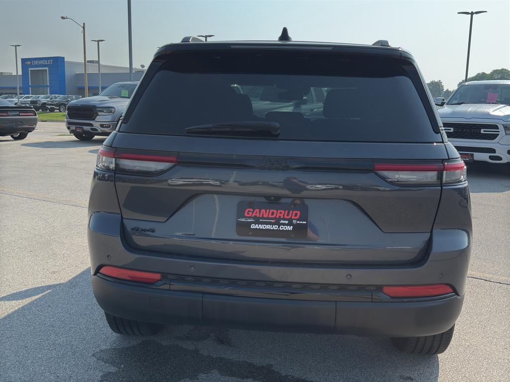 used 2023 Jeep Grand Cherokee car, priced at $35,495