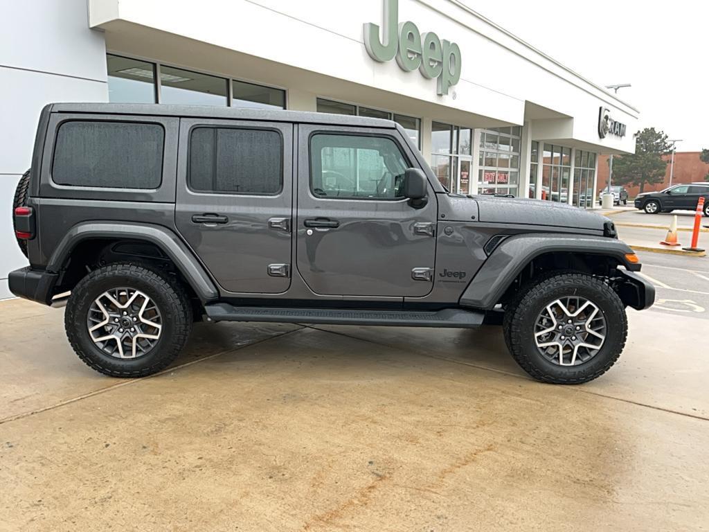 new 2025 Jeep Wrangler car, priced at $61,369