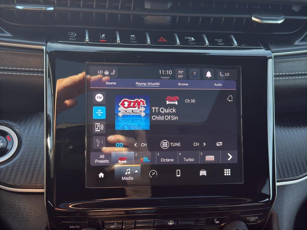 used 2024 Jeep Grand Cherokee car, priced at $31,595