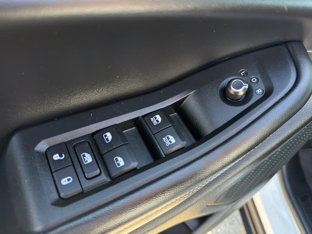 used 2024 Jeep Grand Cherokee car, priced at $31,595