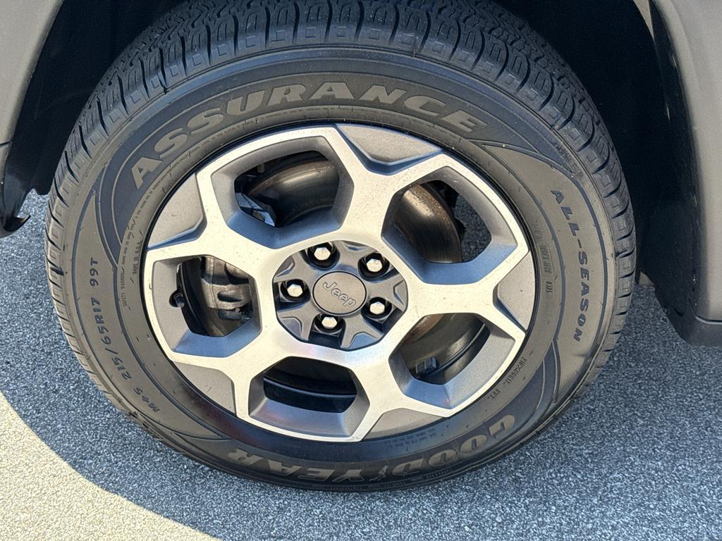 used 2022 Jeep Compass car, priced at $23,995
