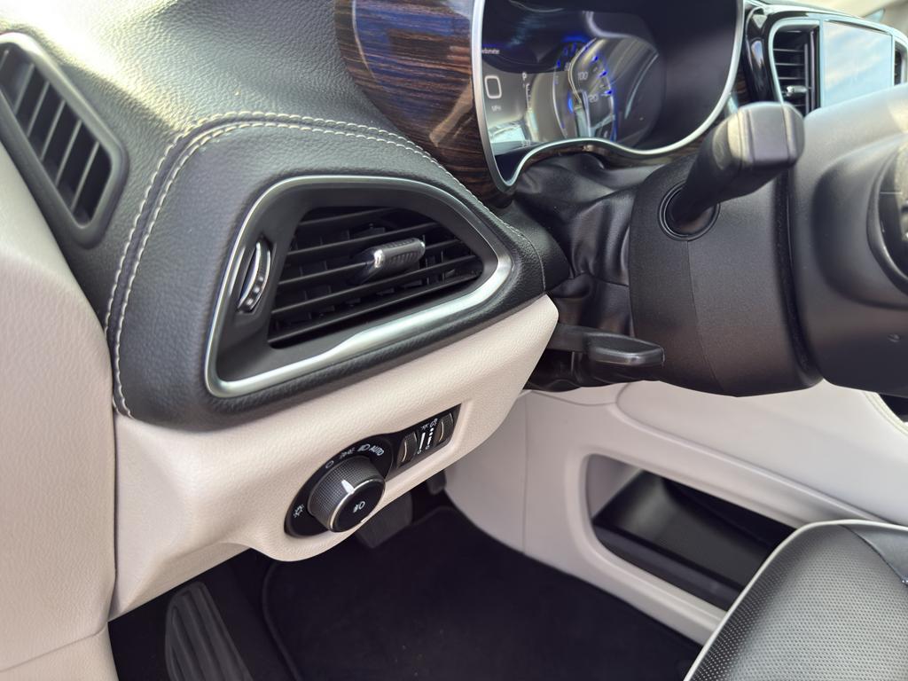 used 2023 Chrysler Pacifica car, priced at $30,295