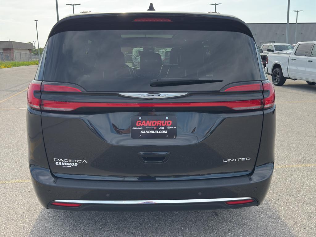 used 2023 Chrysler Pacifica car, priced at $30,295