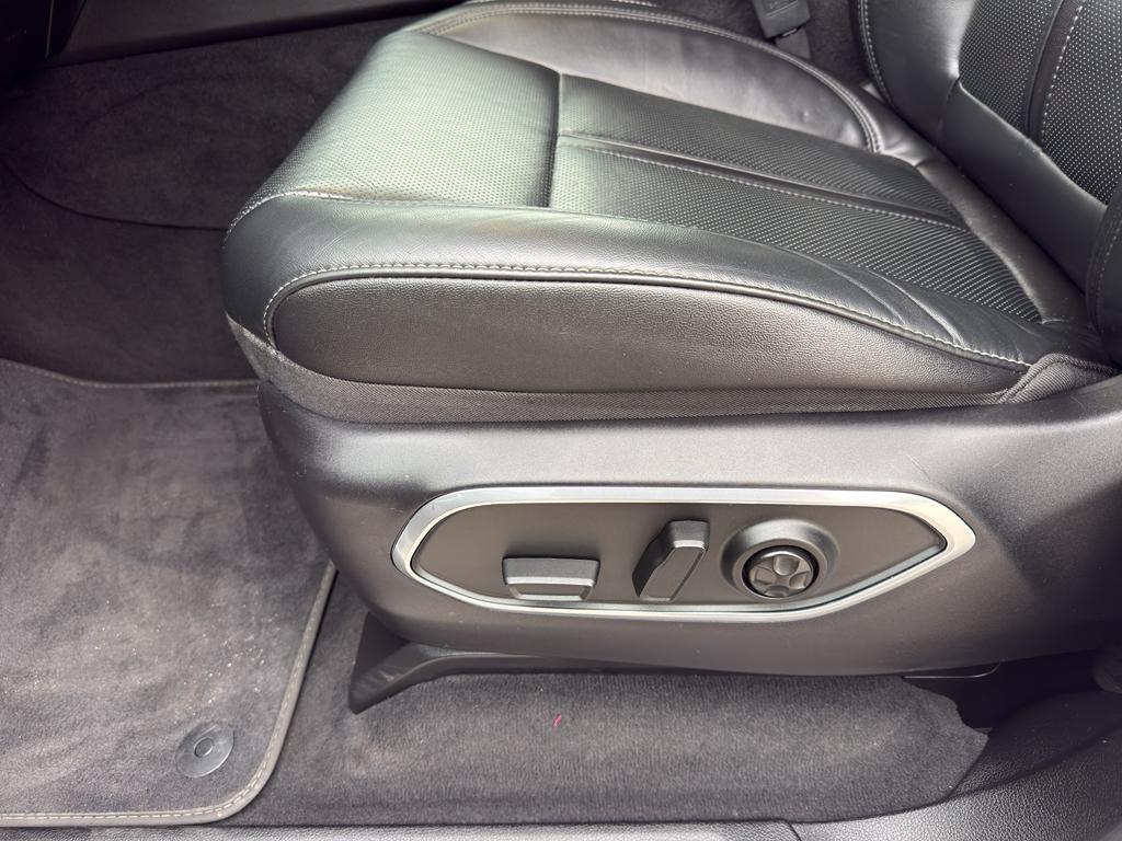 used 2024 Jeep Wagoneer car, priced at $51,795