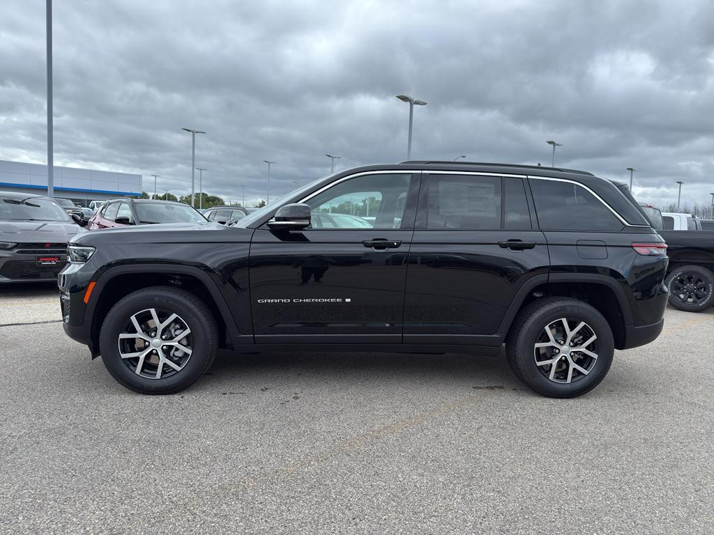 new 2025 Jeep Grand Cherokee car, priced at $46,137