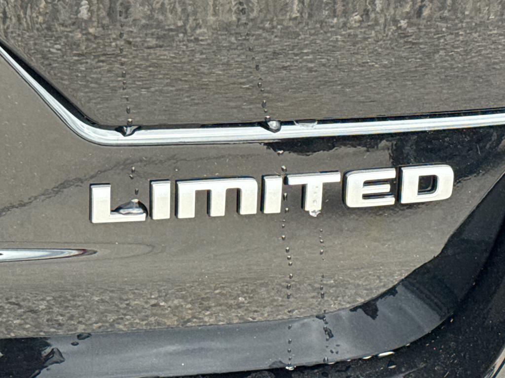 new 2025 Jeep Grand Cherokee car, priced at $46,137