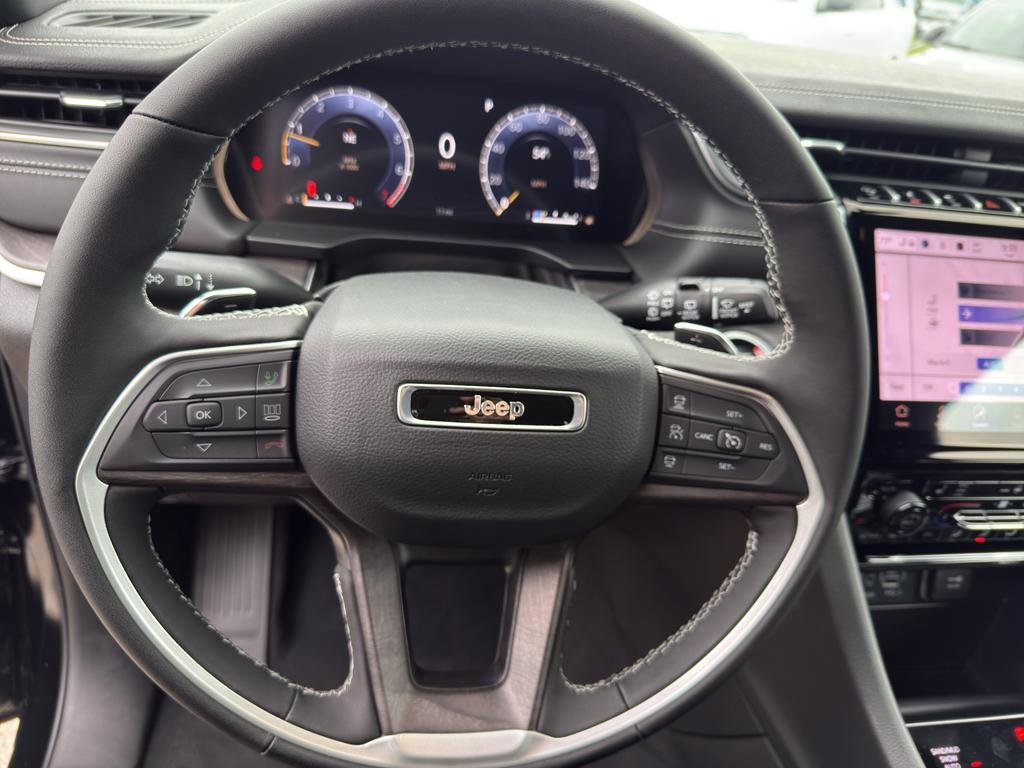 new 2025 Jeep Grand Cherokee car, priced at $46,137