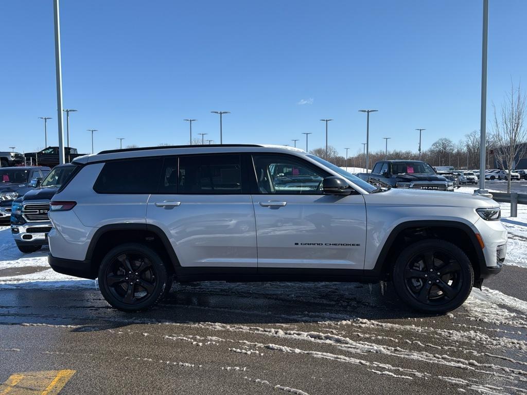 used 2022 Jeep Grand Cherokee L car, priced at $33,995