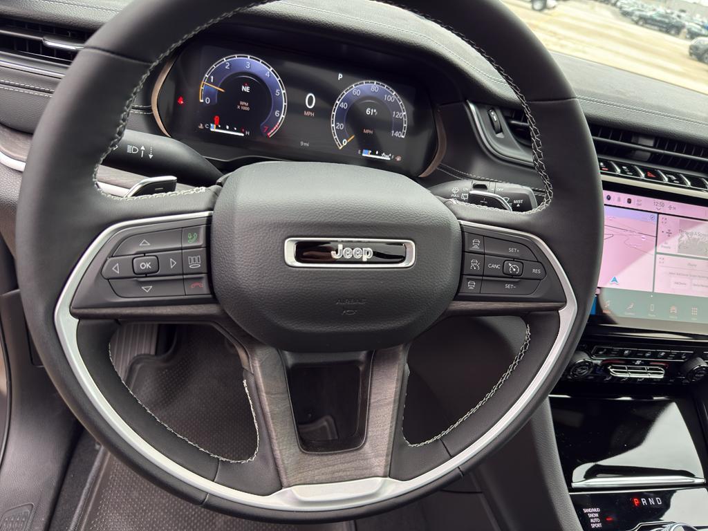 new 2025 Jeep Grand Cherokee car, priced at $56,209