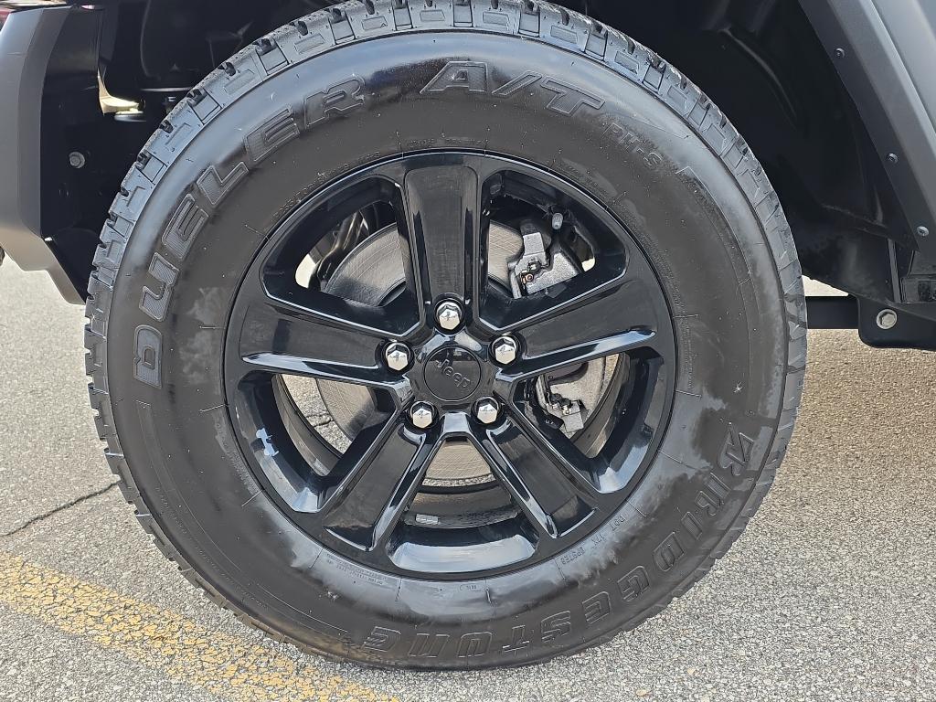 used 2021 Jeep Wrangler Unlimited car, priced at $30,295