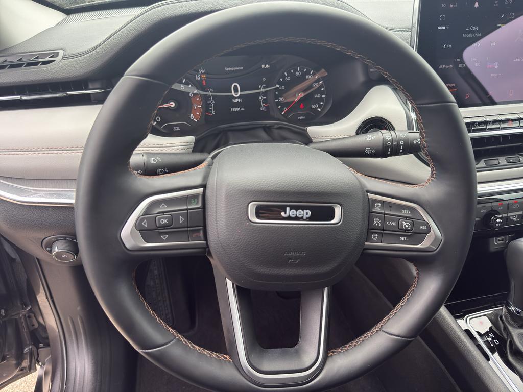 used 2022 Jeep Compass car, priced at $24,995