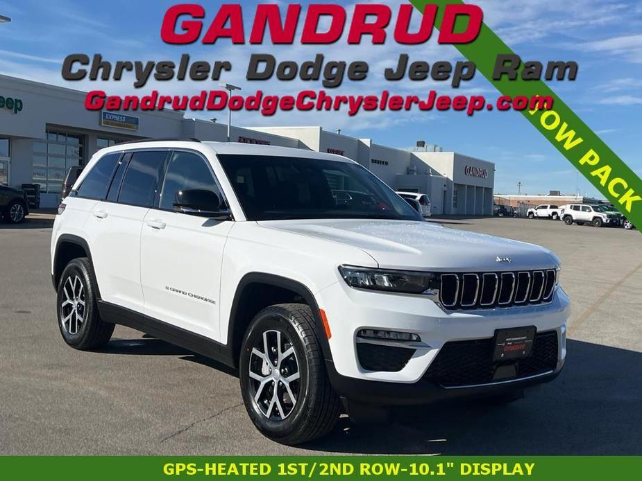 new 2025 Jeep Grand Cherokee car, priced at $46,902