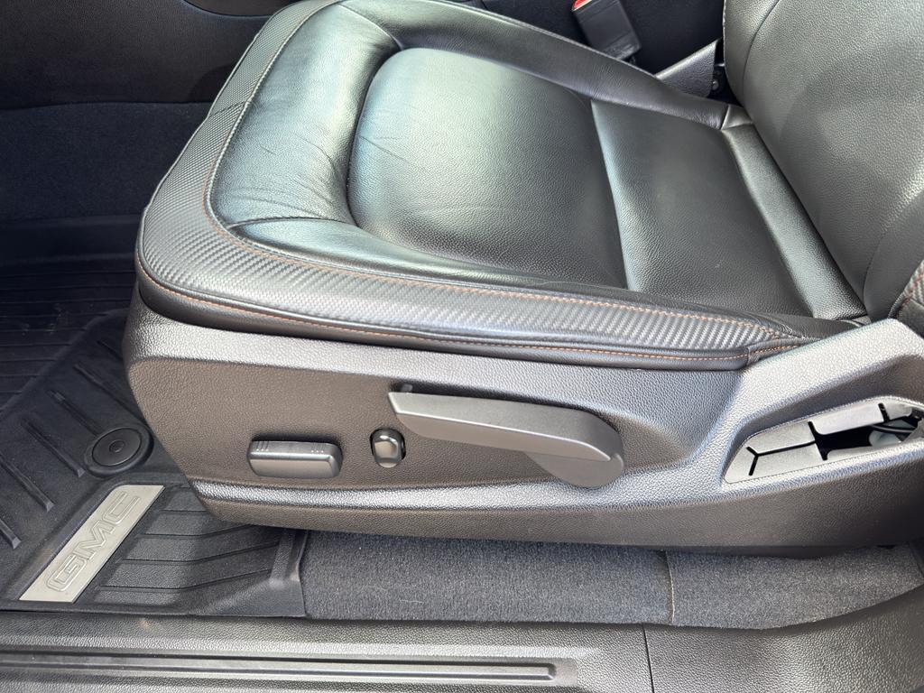 used 2021 GMC Canyon car, priced at $33,995