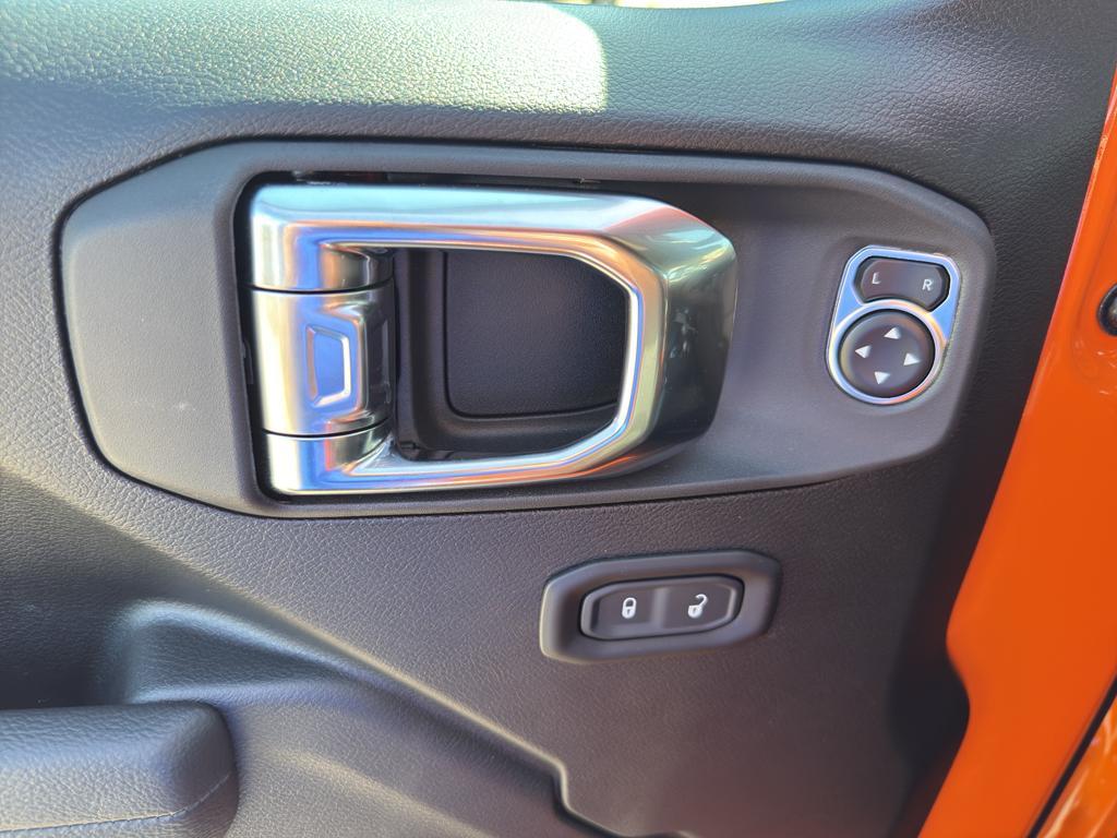 new 2025 Jeep Wrangler car, priced at $60,504