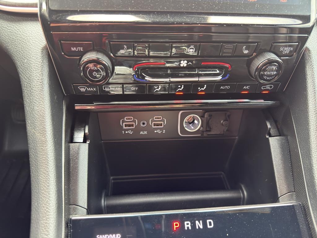 used 2024 Jeep Grand Cherokee car, priced at $39,795