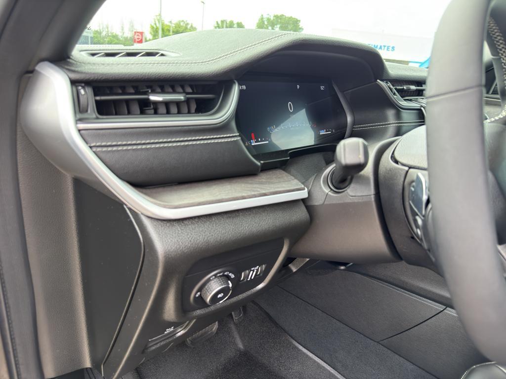 used 2024 Jeep Grand Cherokee car, priced at $39,795