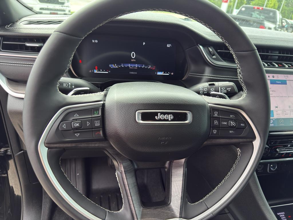 used 2024 Jeep Grand Cherokee car, priced at $39,795