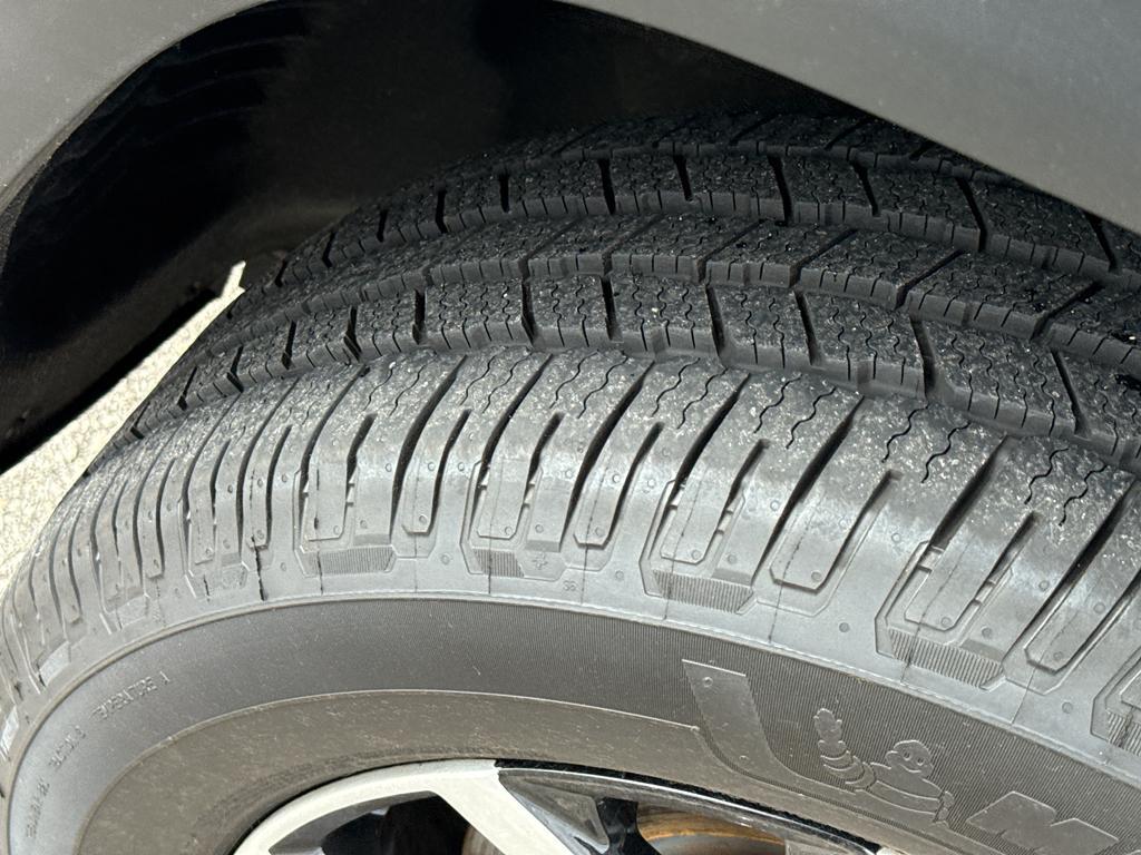 used 2024 Jeep Grand Cherokee car, priced at $39,795