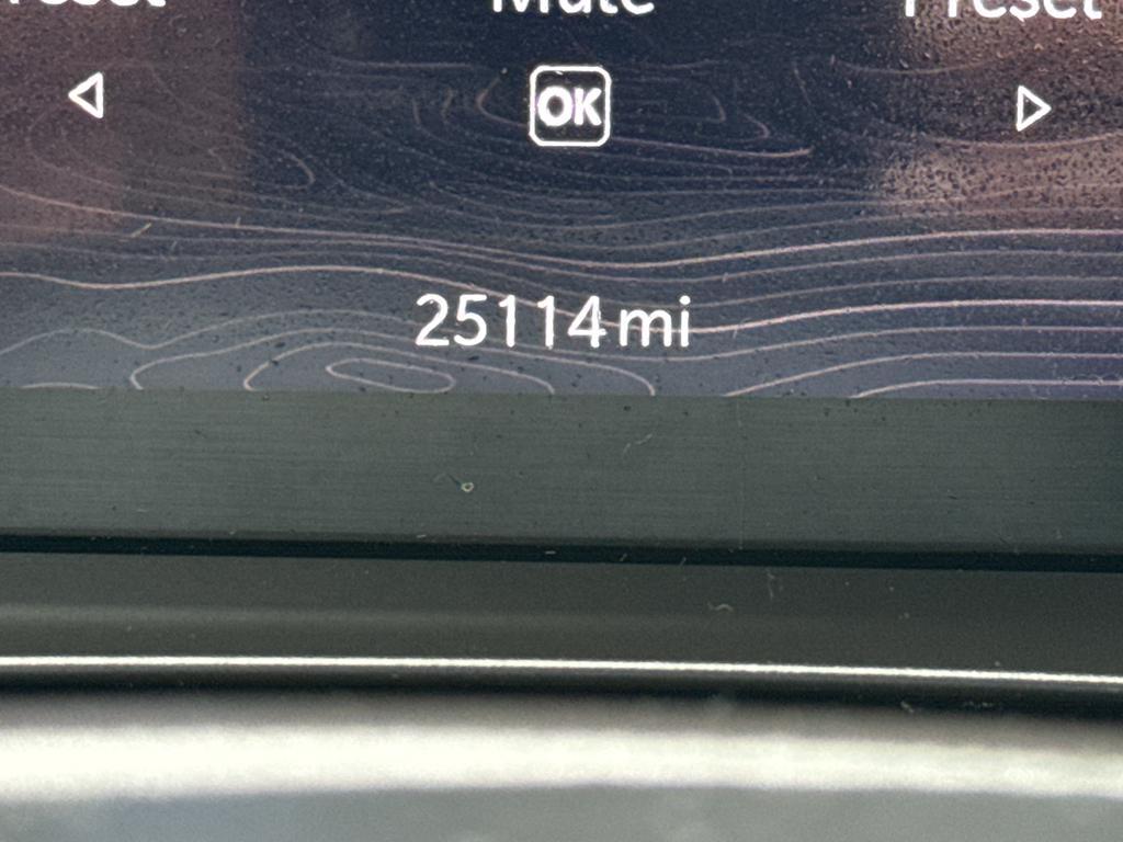 used 2022 Jeep Grand Cherokee car, priced at $32,995