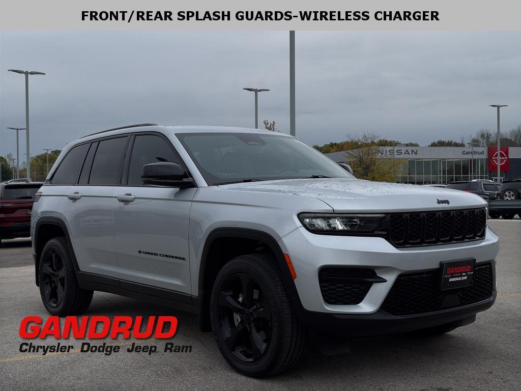 used 2022 Jeep Grand Cherokee car, priced at $32,995