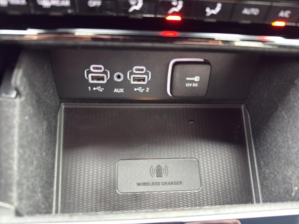 used 2022 Jeep Grand Cherokee car, priced at $32,995