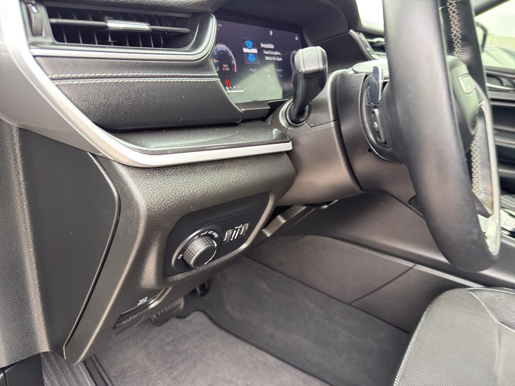 used 2022 Jeep Grand Cherokee car, priced at $32,995