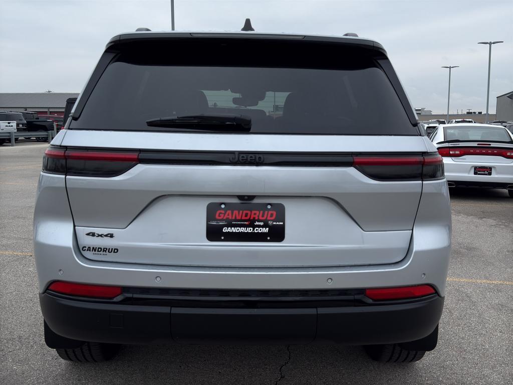 used 2022 Jeep Grand Cherokee car, priced at $32,995