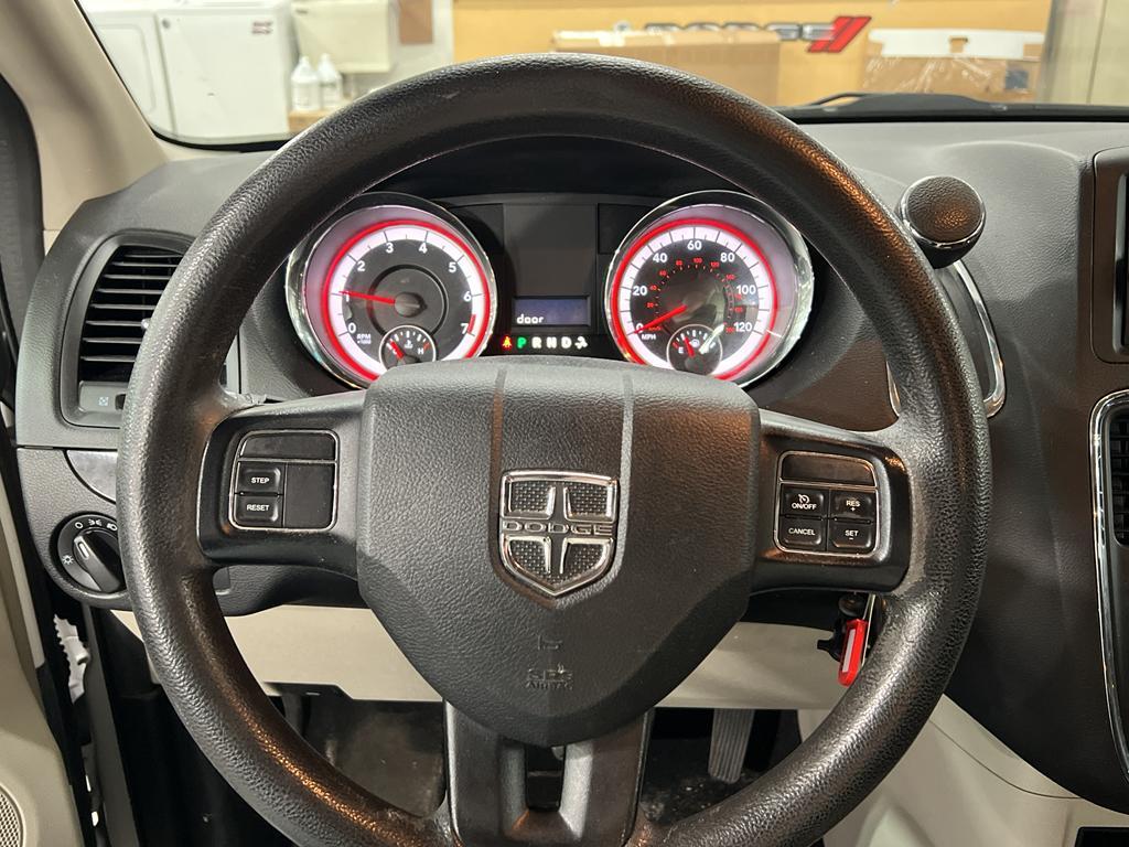 used 2016 Dodge Grand Caravan car