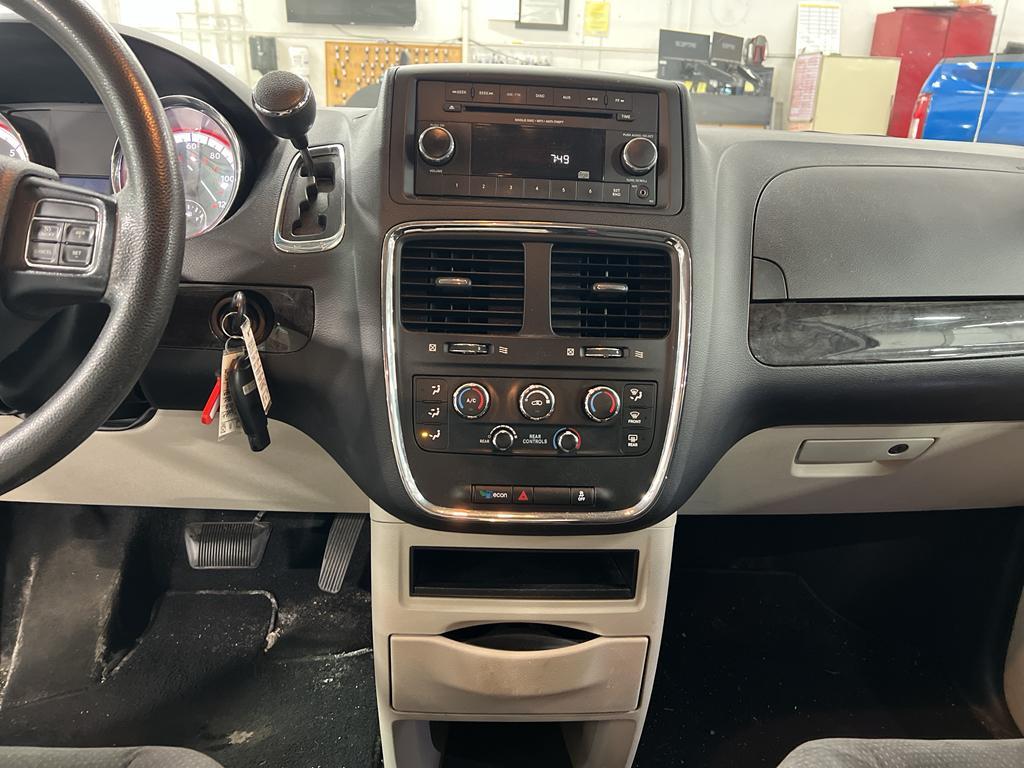 used 2016 Dodge Grand Caravan car