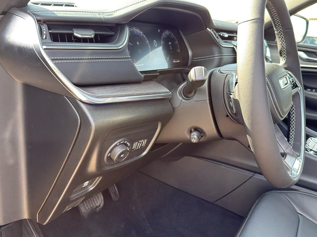 new 2025 Jeep Grand Cherokee L car, priced at $60,745