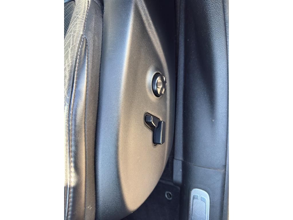 used 2020 Jeep Cherokee car, priced at $19,595