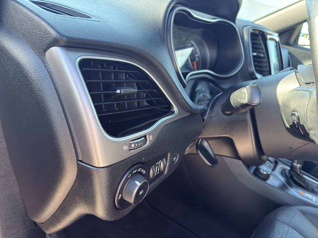 used 2020 Jeep Cherokee car, priced at $19,595