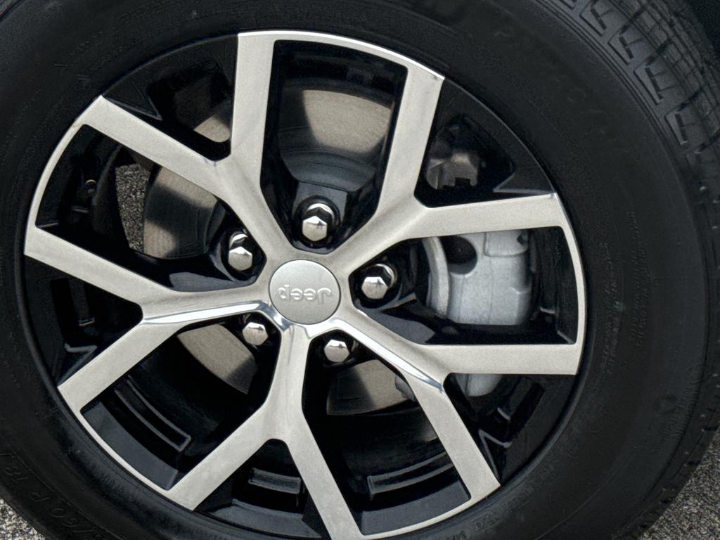 new 2025 Jeep Grand Cherokee car