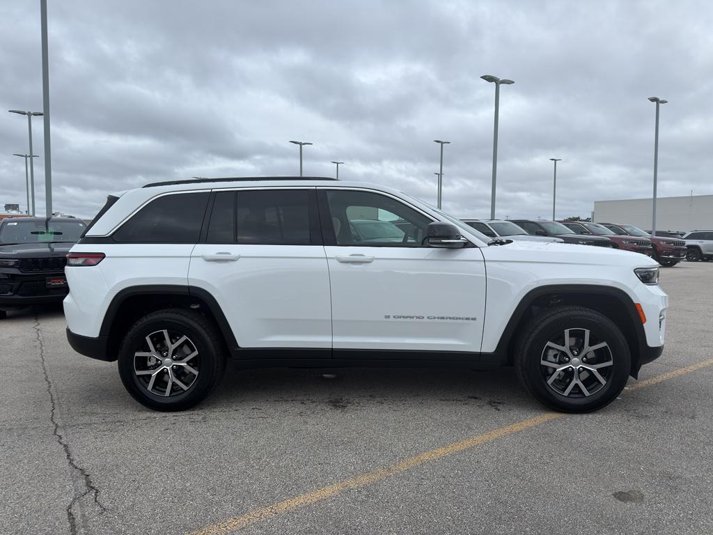 new 2025 Jeep Grand Cherokee car