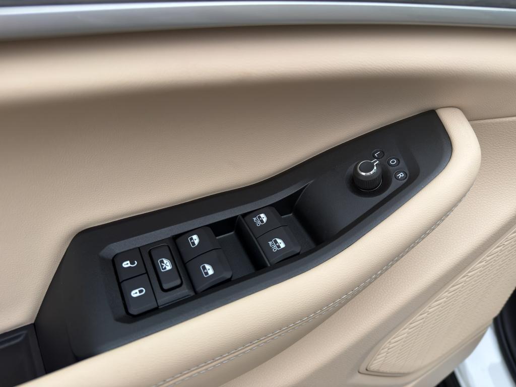 new 2025 Jeep Grand Cherokee car