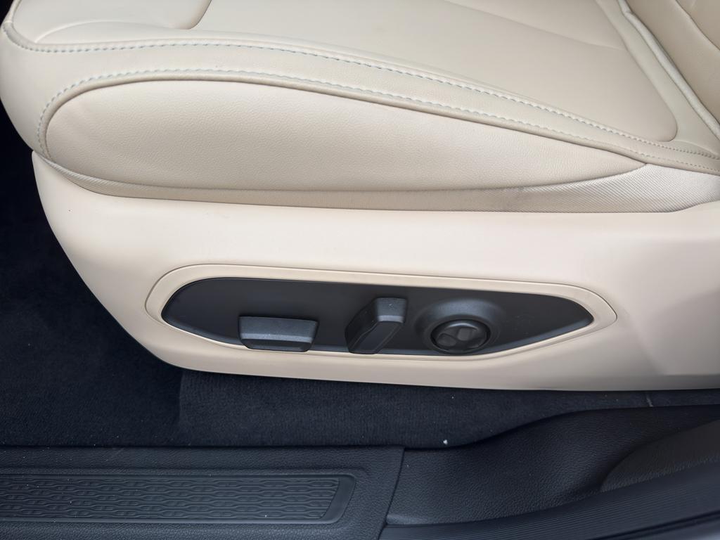 new 2025 Jeep Grand Cherokee car