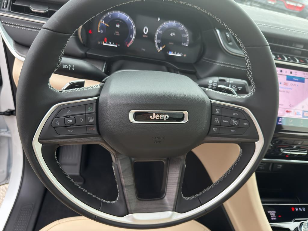 new 2025 Jeep Grand Cherokee car