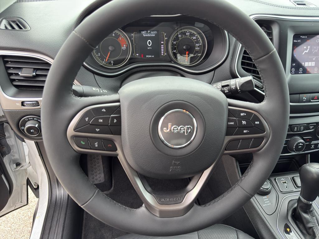used 2021 Jeep Cherokee car, priced at $24,795
