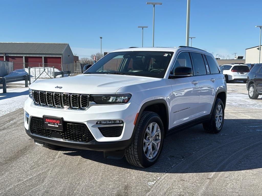 used 2023 Jeep Grand Cherokee car, priced at $31,295