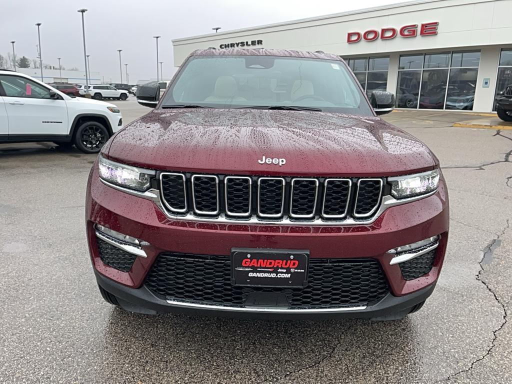 new 2025 Jeep Grand Cherokee car, priced at $48,701